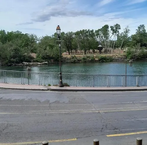 Authentique Au Bord Du Fleuve Herault Апартаменти *